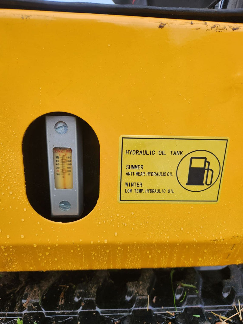 MINIEXCAVATOR HT12 PICIOARE CU BRAȚ FIX