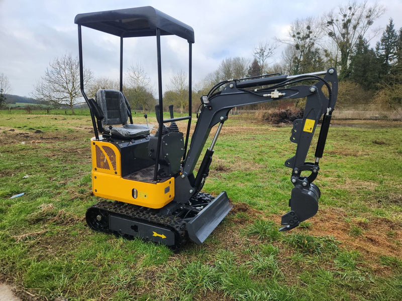 MINIEXCAVATOR HT12 PICIOARE CU BRAȚ FIX