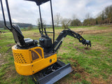 MINIEXCAVATOR HT12 PICIOARE CU BRAȚ FIX