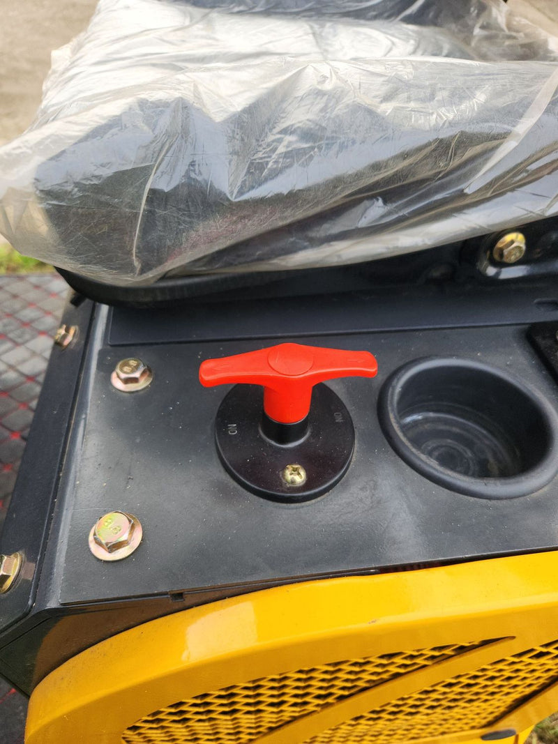 MINIEXCAVATOR HT12 PICIOARE CU BRAȚ FIX