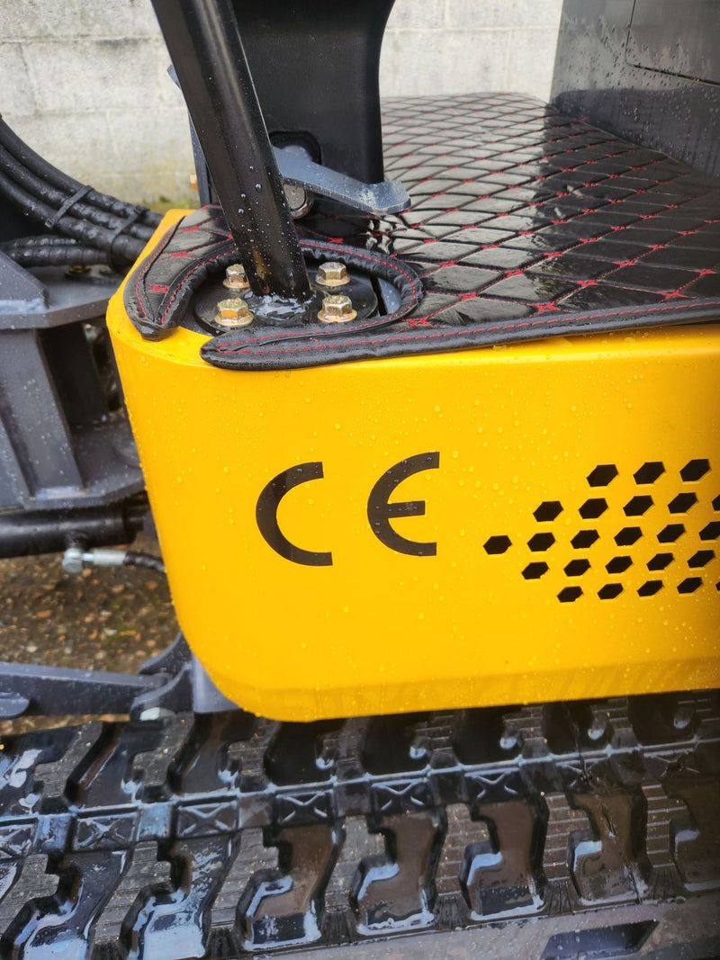 MINIEXCAVATOR NOU CU BRAȚ DECALAT