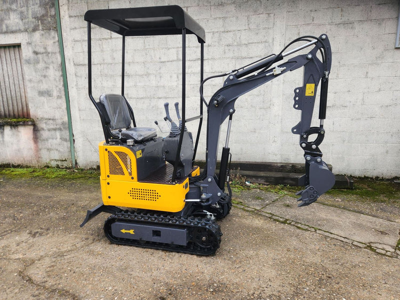 MINIEXCAVATOR NOU CU BRAȚ DECALAT