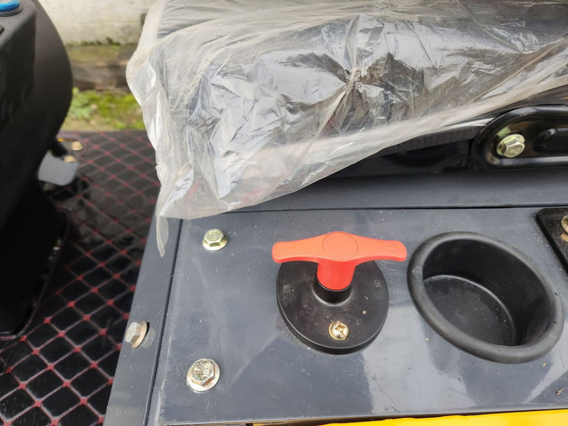 MINIEXCAVATOR NOU CU BRAȚ DECALAT