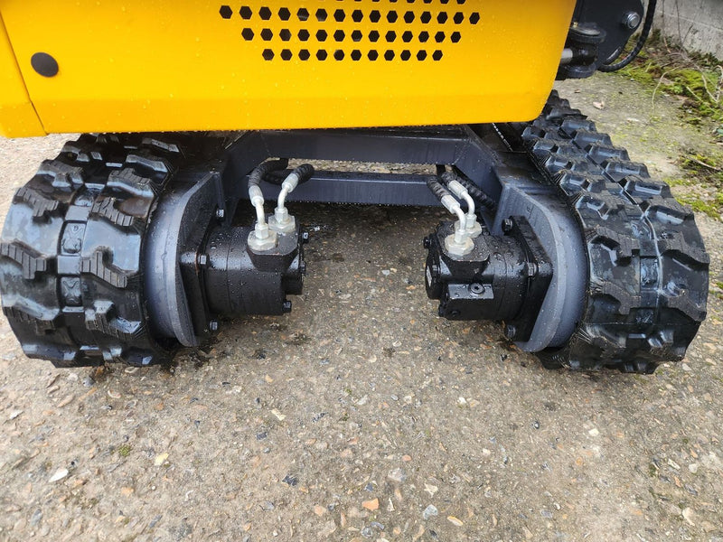 MINIEXCAVATOR NOU CU BRAȚ DECALAT