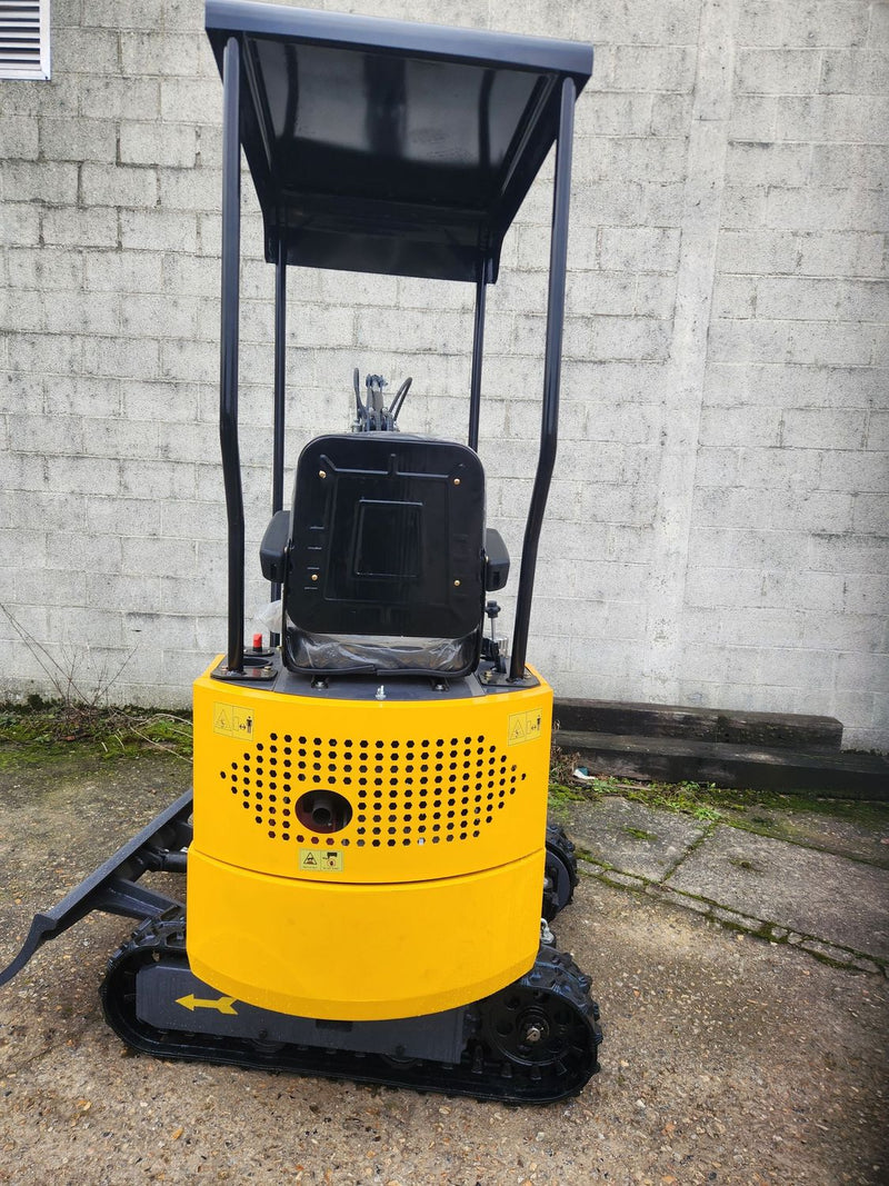 MINIEXCAVATOR NOU CU BRAȚ DECALAT