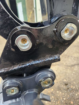 MINIEXCAVATOR NOU CU BRAȚ DECALAT