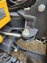 MINIEXCAVATOR NOU CU BRAȚ DECALAT