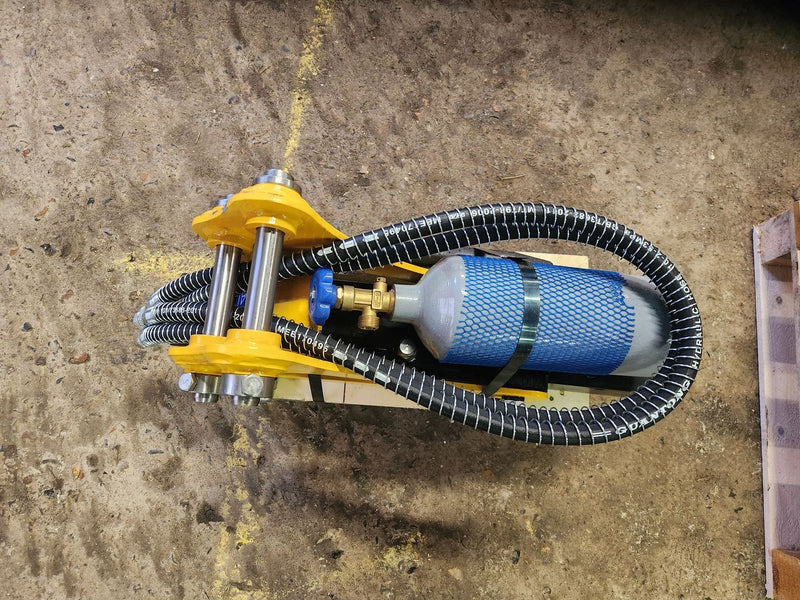 Concasor de pietre pentru miniexcavator