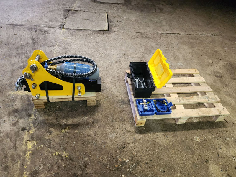 Concasor de pietre pentru miniexcavator