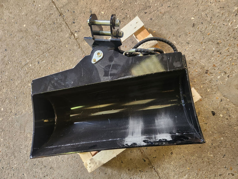 Cupă reglabilă pentru curățarea șanțurilor