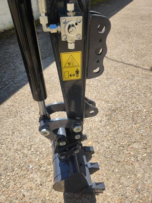 Miniexcavator nou, model HT12