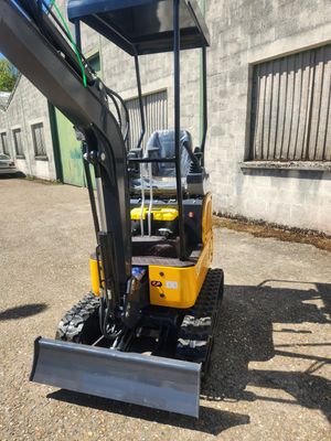 Miniexcavator nou, model HT12