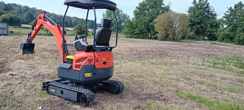 MINIEXCAVATOR NOU HH16 (1500 kg)