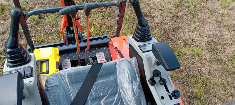 MINIEXCAVATOR NOU HH16 (1500 kg)