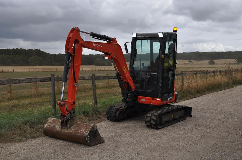 Mini excavator Kubota U27-4